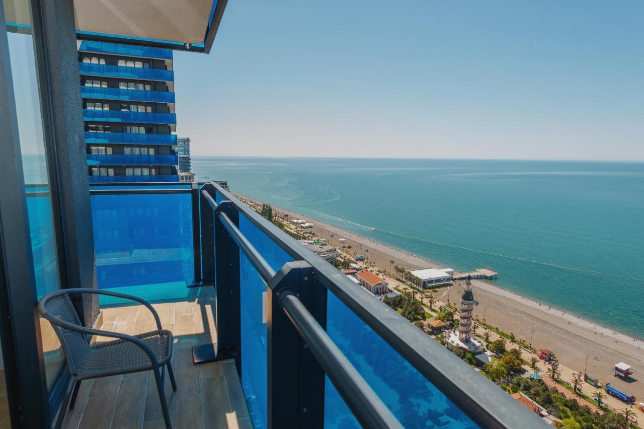 Orbi City Suites Batumi Exterior foto